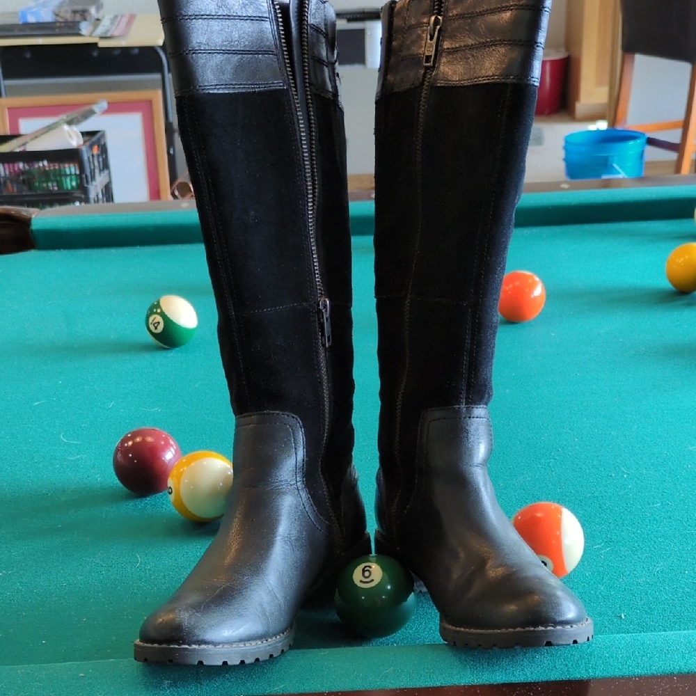 Black Knee-High Women's Boots 6M